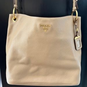 Prada Vitello Daino Toto